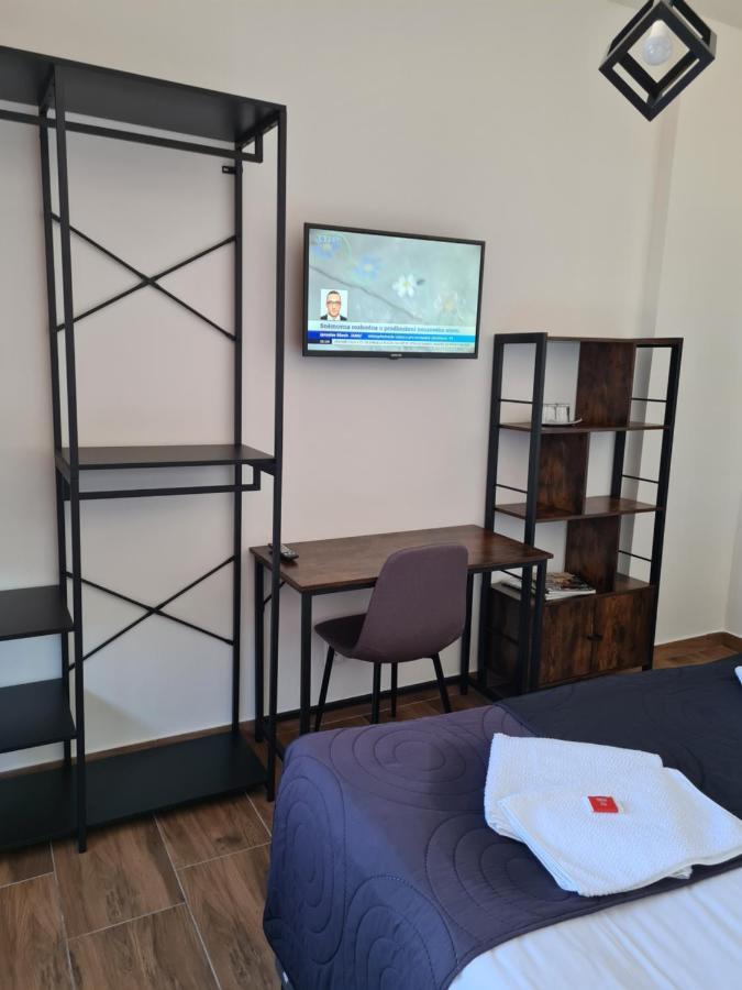 Hotel Montenegro Bruntál Εξωτερικό φωτογραφία