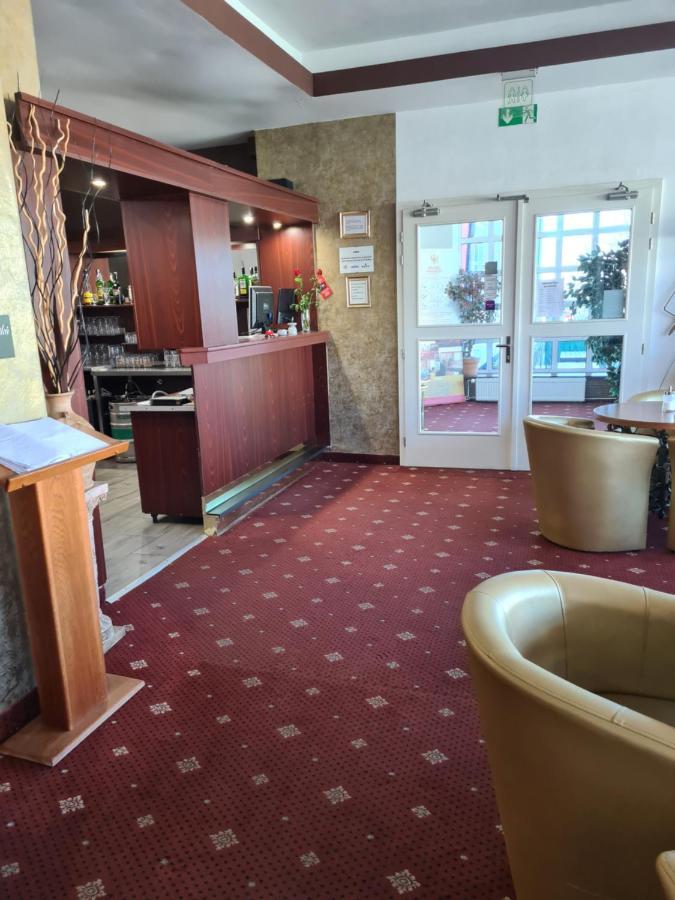 Hotel Montenegro Bruntál Εξωτερικό φωτογραφία
