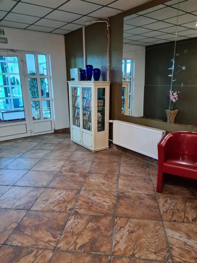 Hotel Montenegro Bruntál Εξωτερικό φωτογραφία