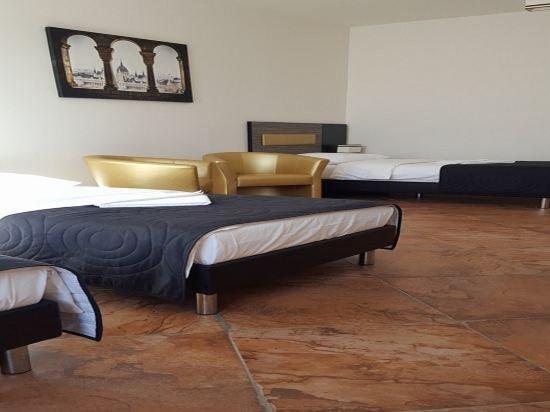 Hotel Montenegro Bruntál Εξωτερικό φωτογραφία
