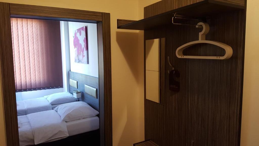 Hotel Montenegro Bruntál Εξωτερικό φωτογραφία