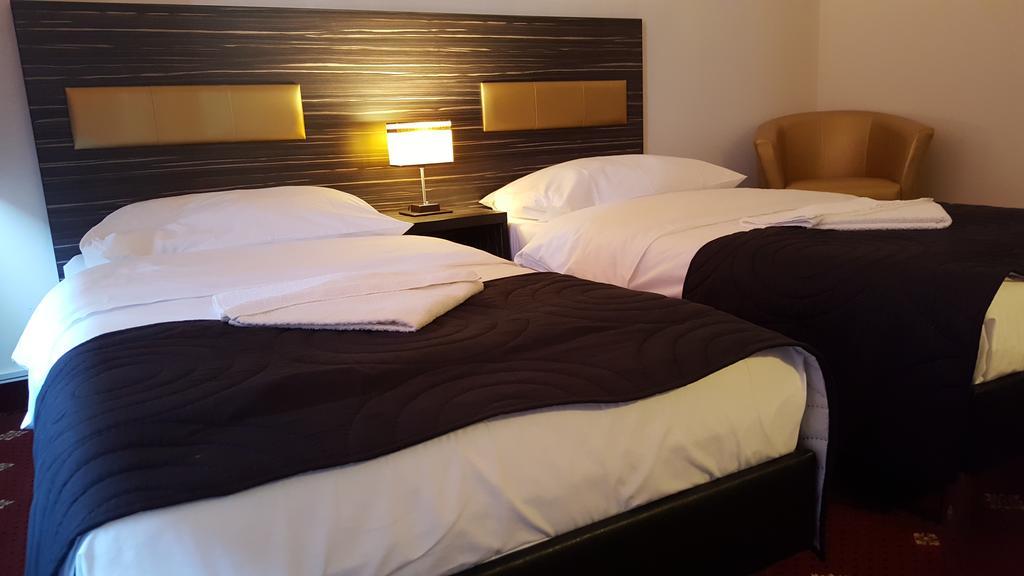 Hotel Montenegro Bruntál Εξωτερικό φωτογραφία