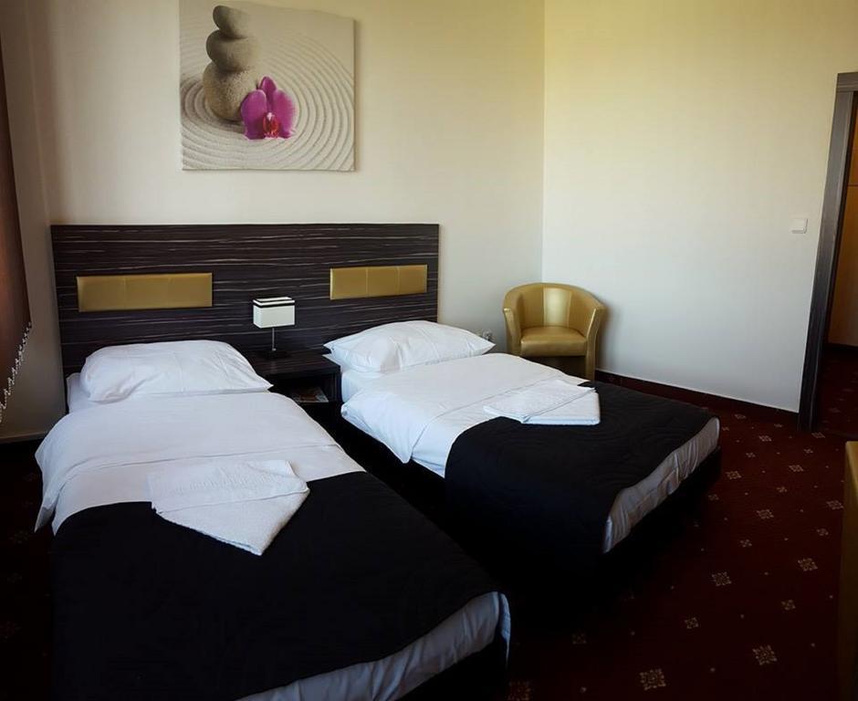 Hotel Montenegro Bruntál Εξωτερικό φωτογραφία