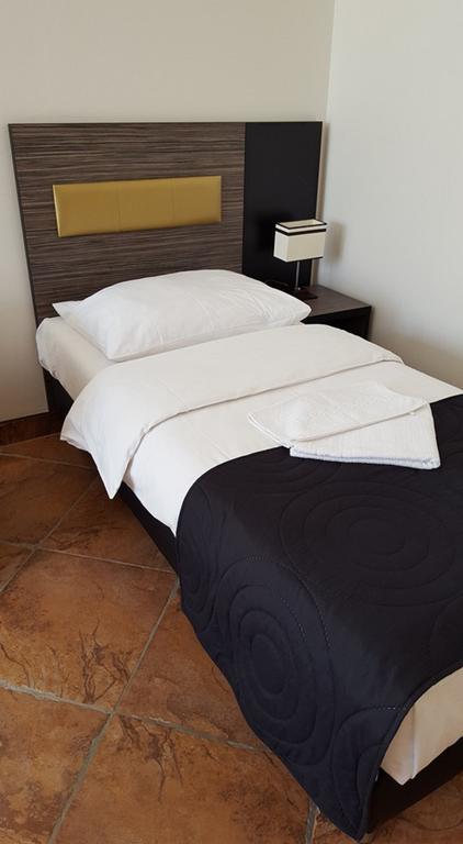 Hotel Montenegro Bruntál Εξωτερικό φωτογραφία